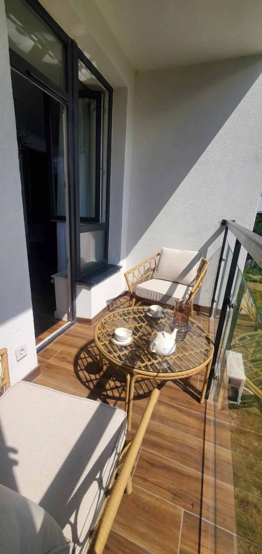 Apart-Terrace On Baker Street Liov Exterior foto